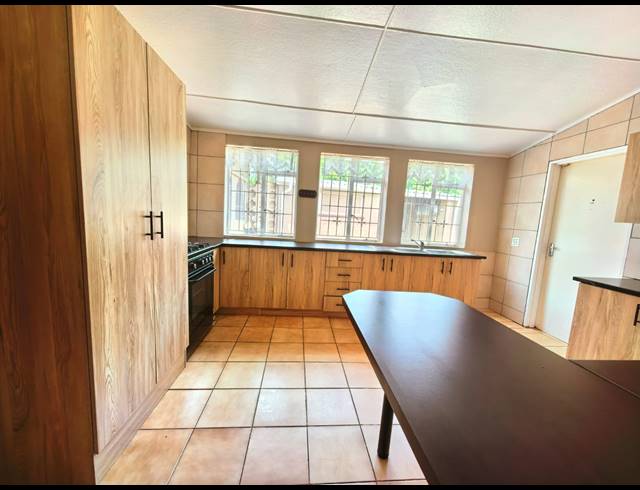 4 BEDROOM HOUSE TO LET IN SASOLBURG EXT 15